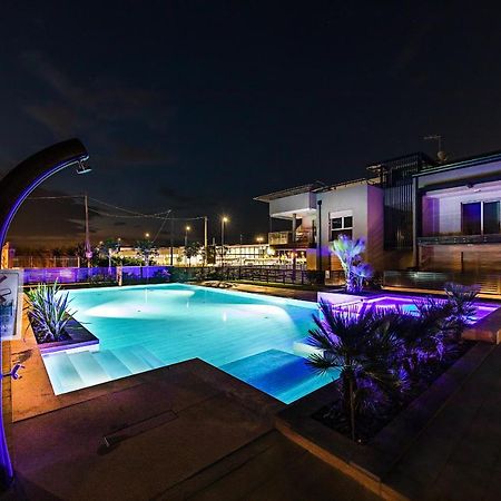شقة Una Terrazza Sul Lago A2 Con Piscina By Wonderful Italy بسكييرا ديل غاردا المظهر الخارجي الصورة