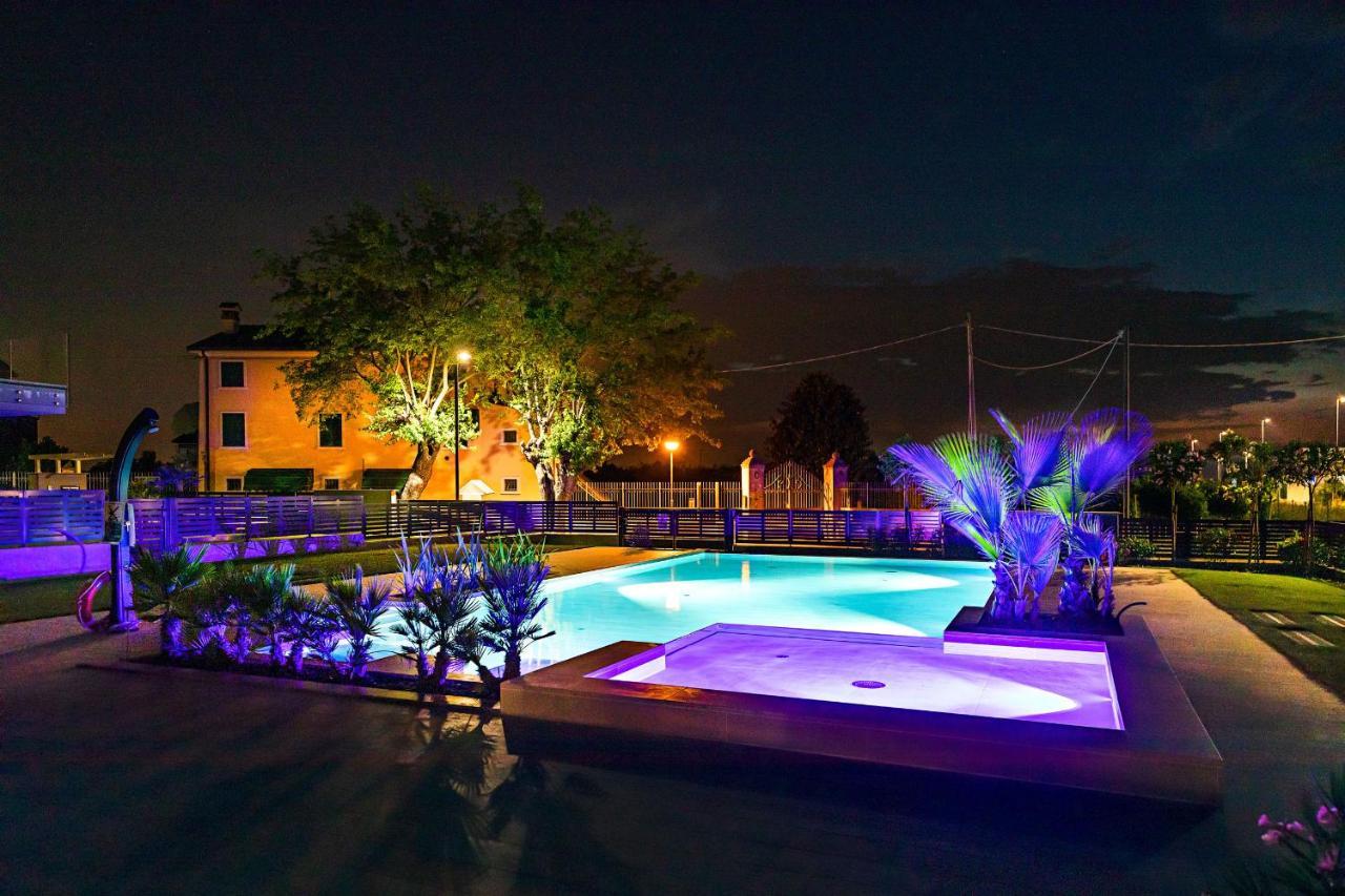 شقة Una Terrazza Sul Lago A2 Con Piscina By Wonderful Italy بسكييرا ديل غاردا المظهر الخارجي الصورة