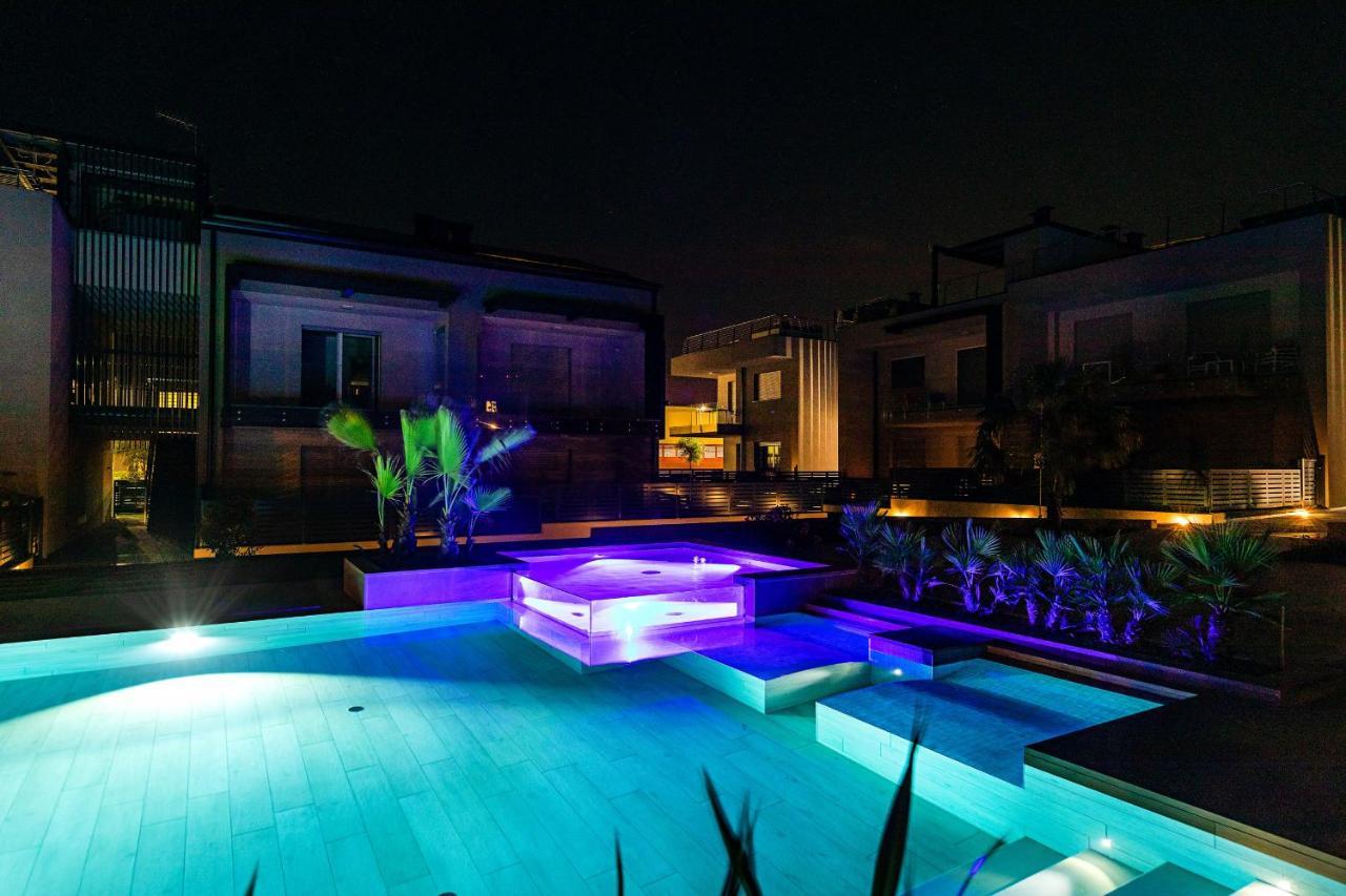 شقة Una Terrazza Sul Lago A2 Con Piscina By Wonderful Italy بسكييرا ديل غاردا المظهر الخارجي الصورة